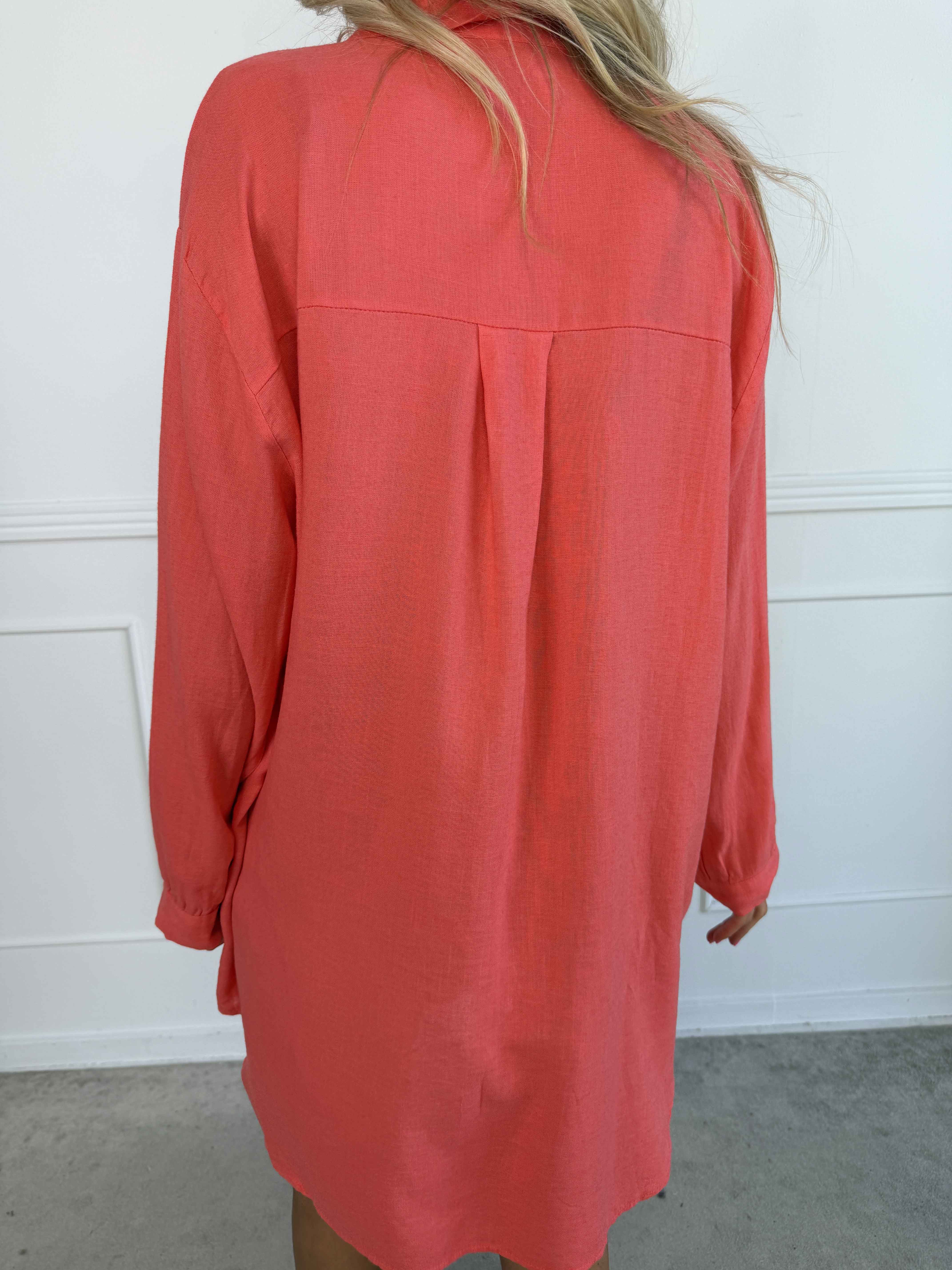 Clara Dress - Plus size skjortekjole i viskose og hør